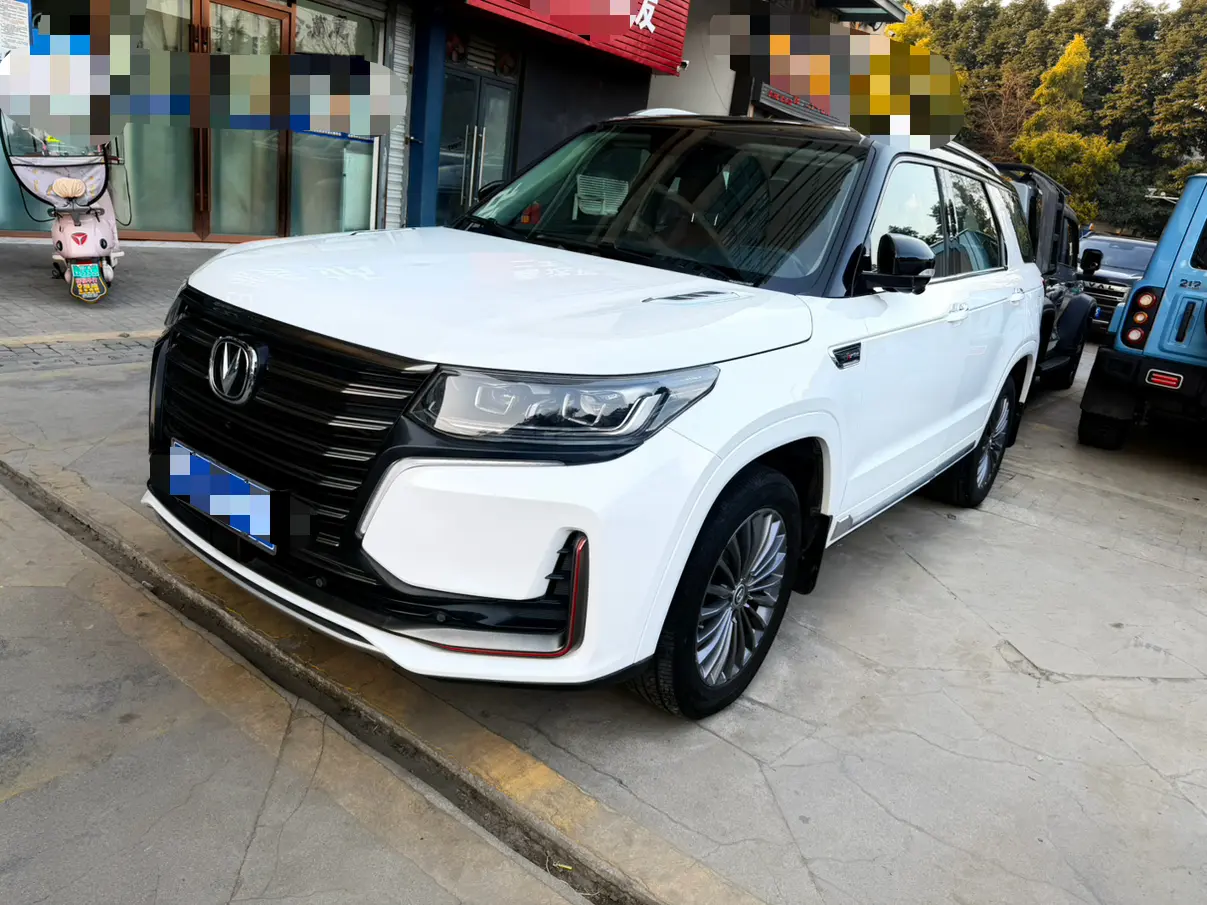 Changan CS95  из Китая