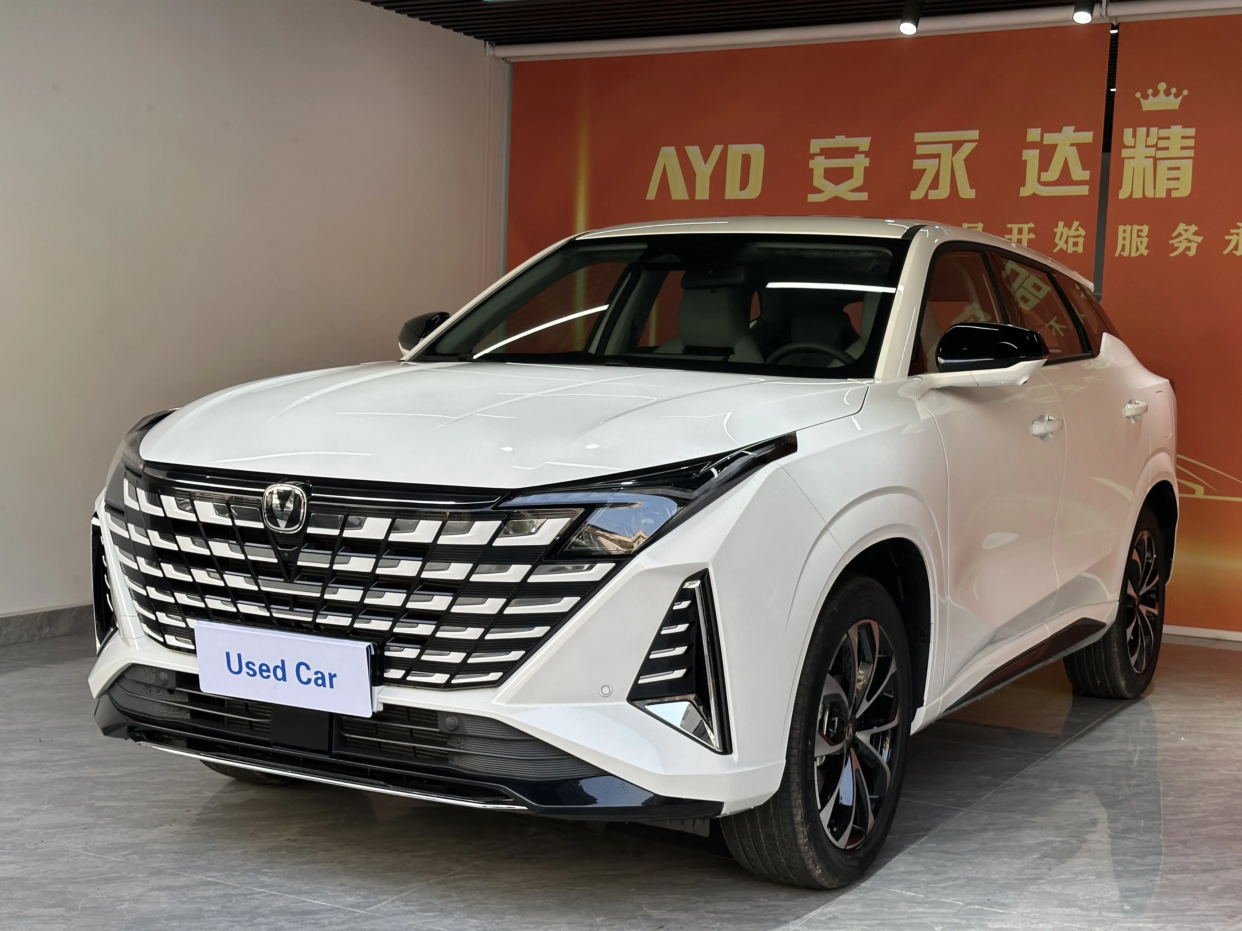 Changan UNI-Z PHEV  из Китая