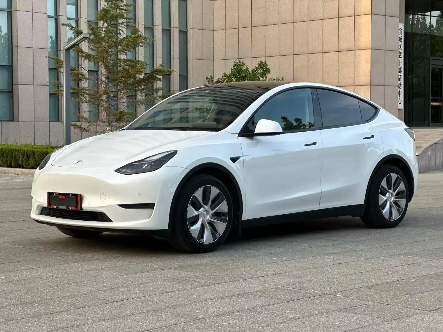 Tesla Model Y  из Китая