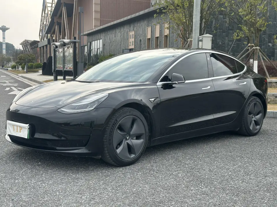 Tesla Model 3  из Китая