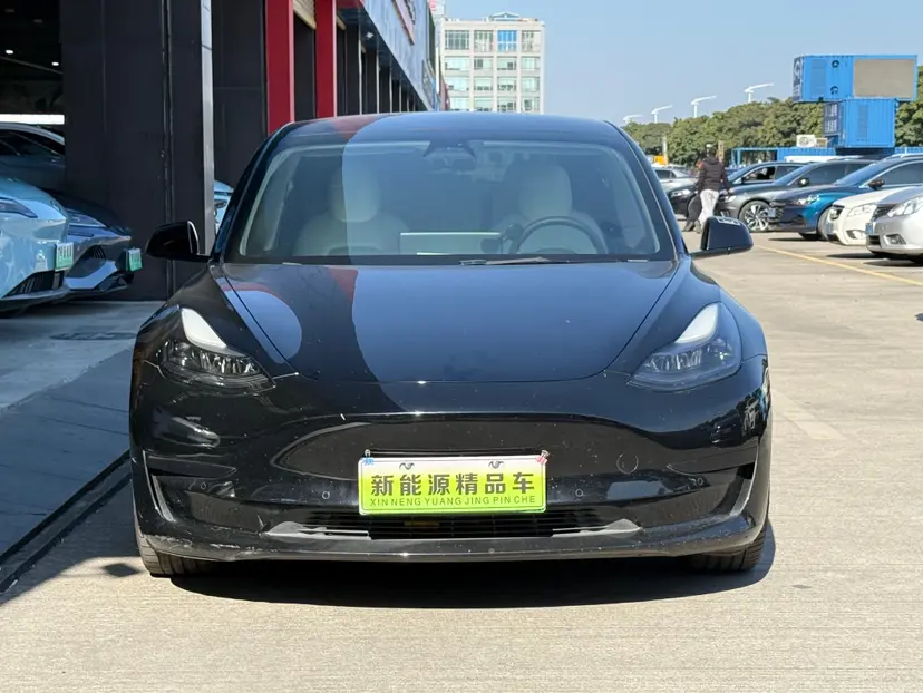 Tesla Model 3  из Китая