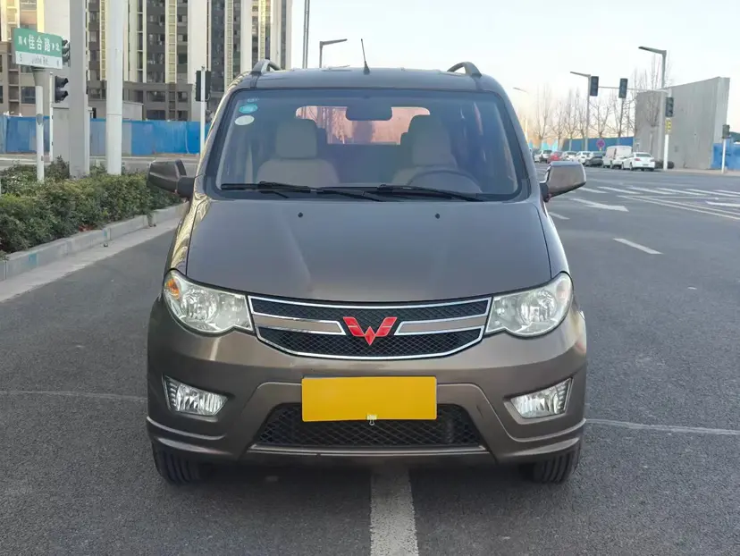 Wuling Hongguang  из Китая