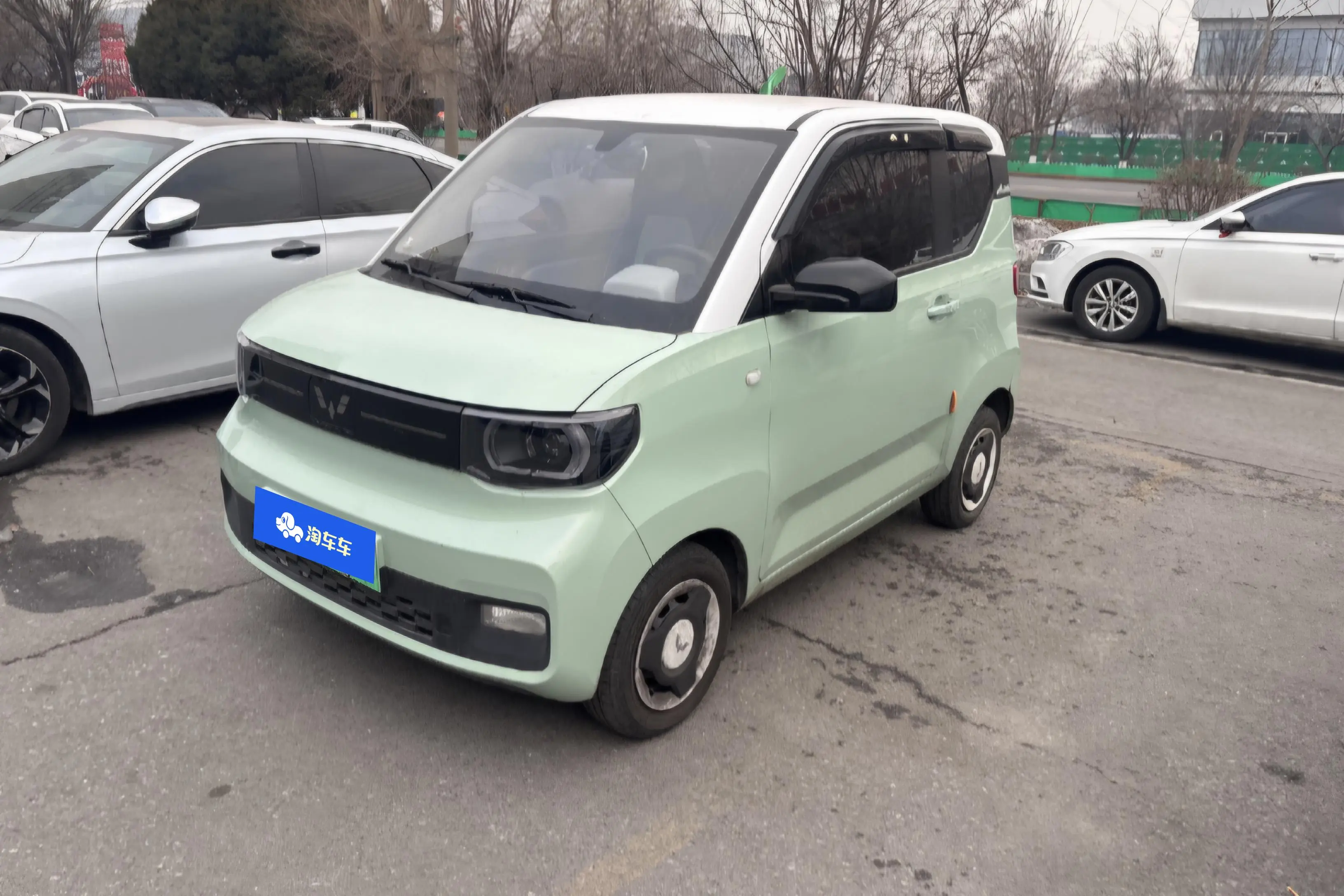 Wuling Hongguang MINIEV  из Китая