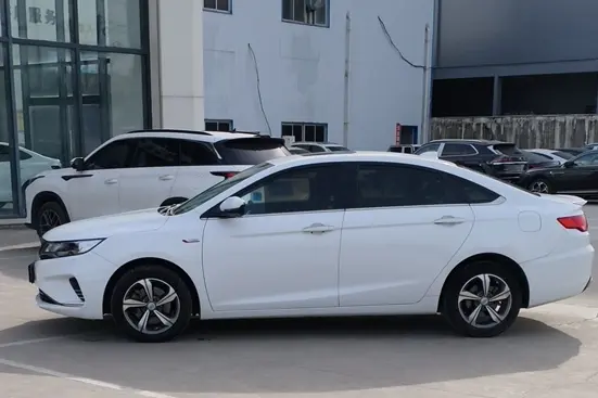 Geely Emgrand GL  из Китая