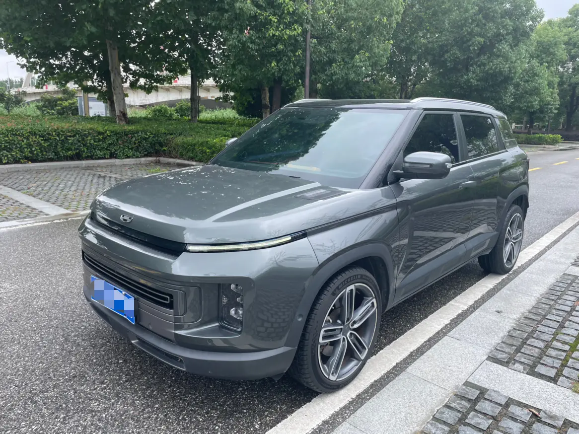 Geely ICON  из Китая
