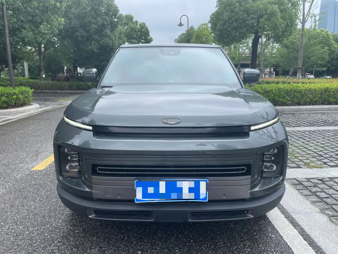 Geely ICON  из Китая