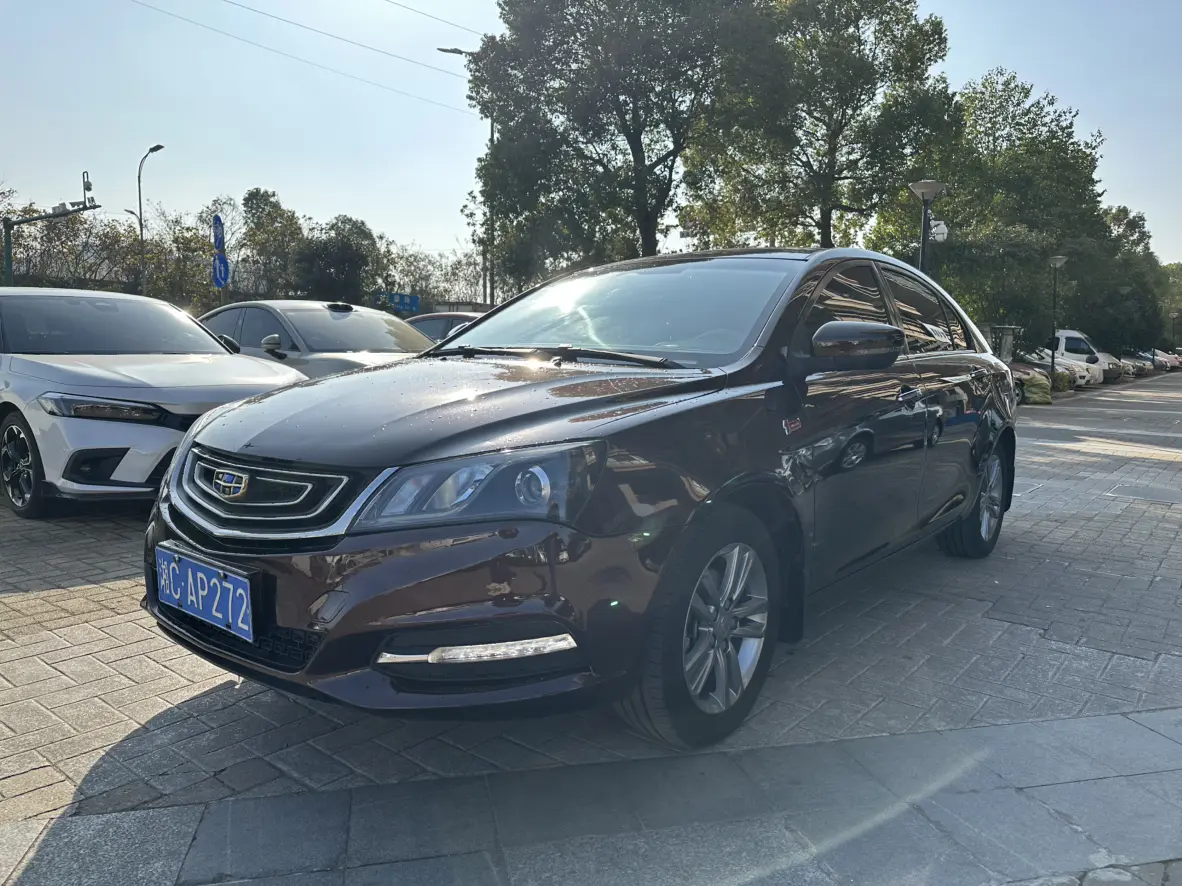 Geely Emgrand  из Китая