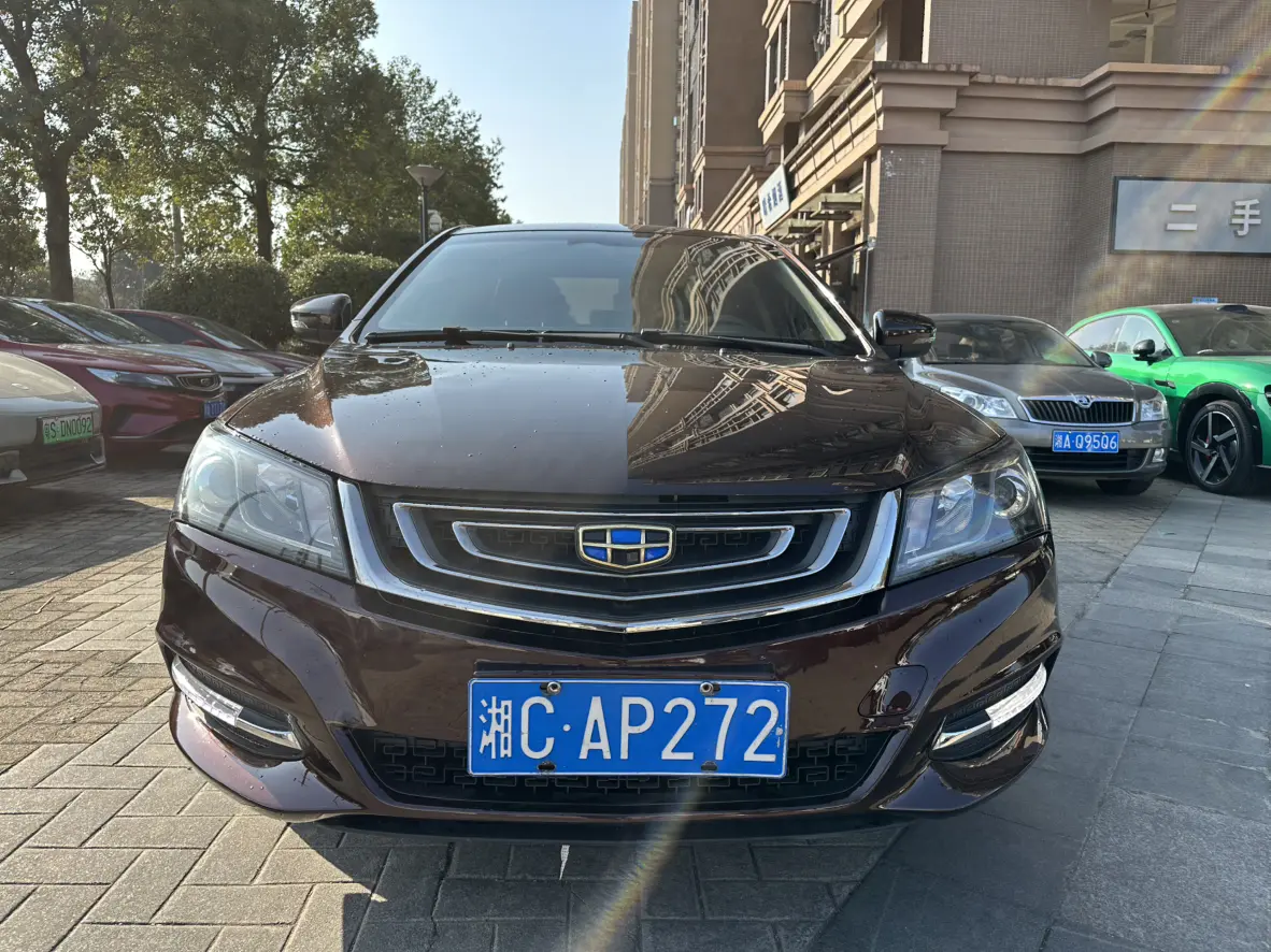 Geely Emgrand  из Китая