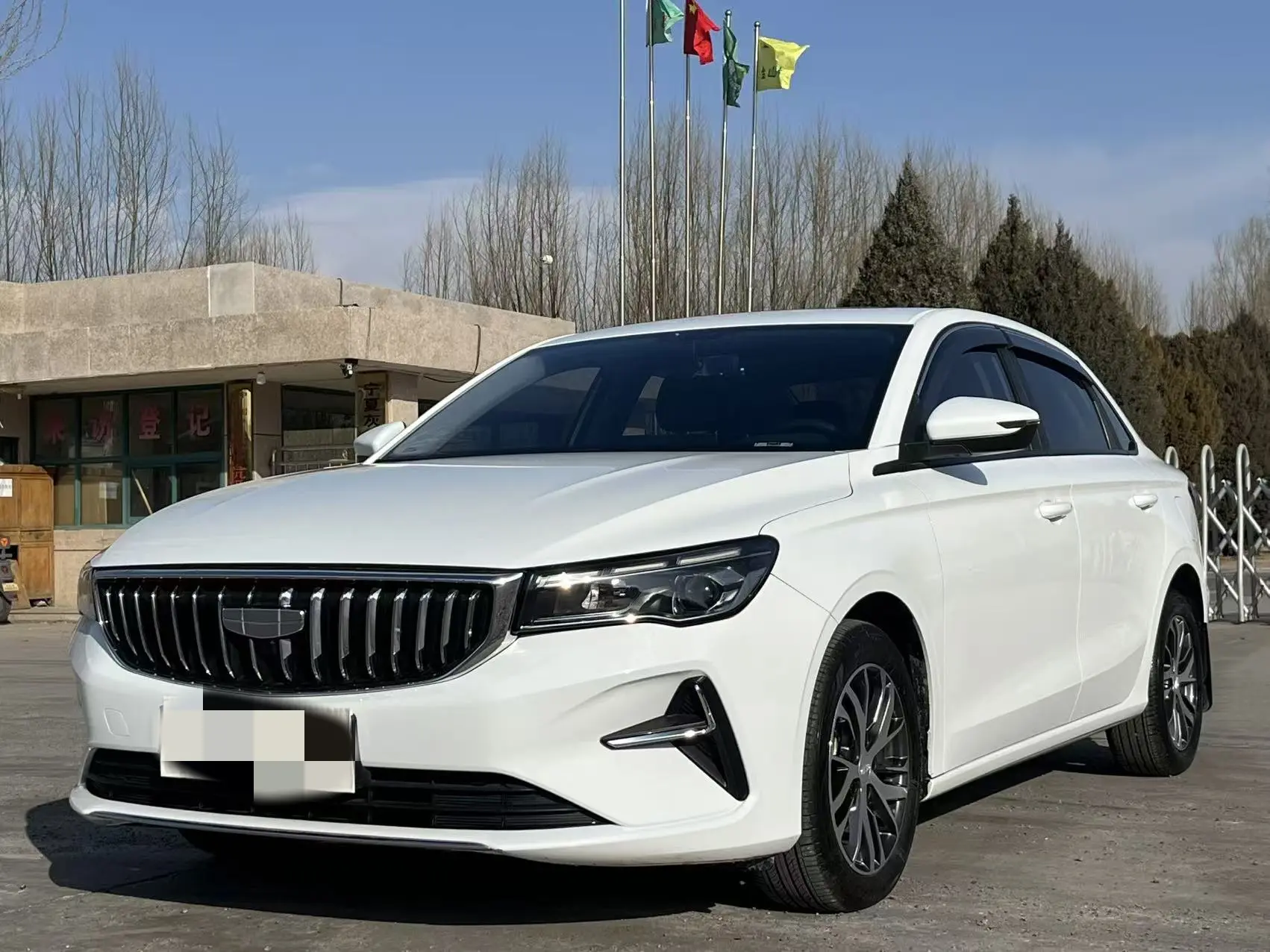 Geely Emgrand  из Китая