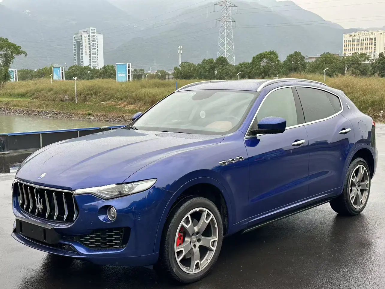Maserati Levante  из Китая