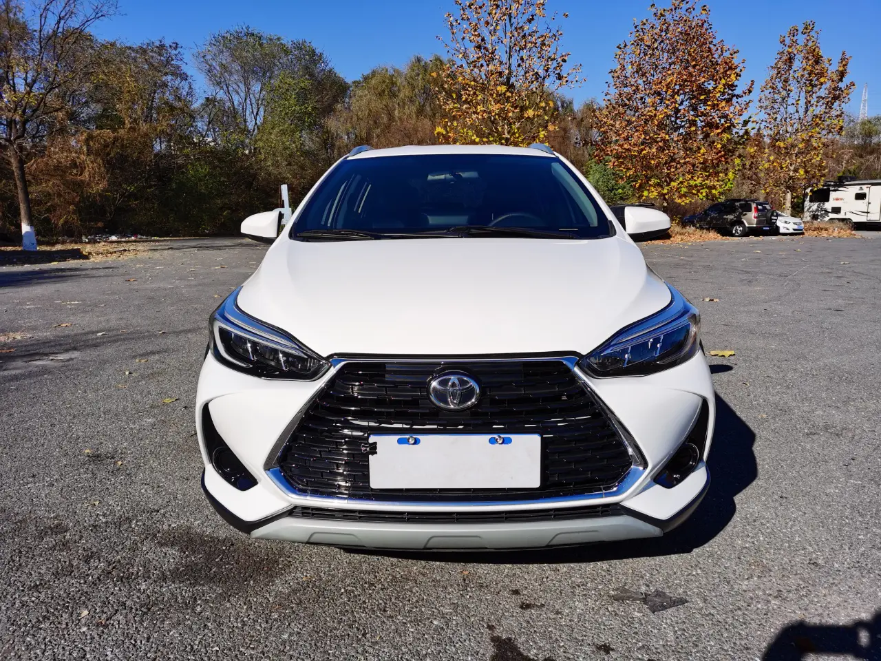 Toyota Yaris L  из Китая