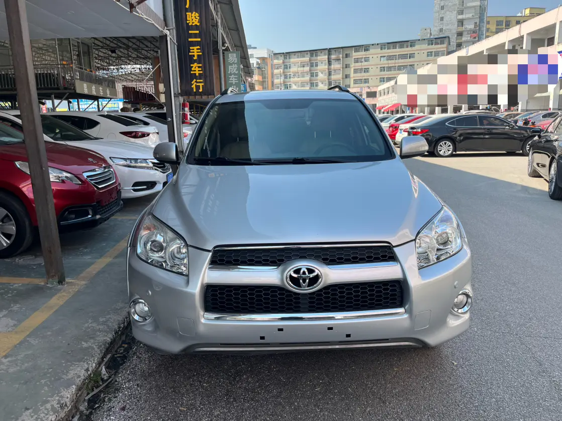 Toyota RAV4  из Китая