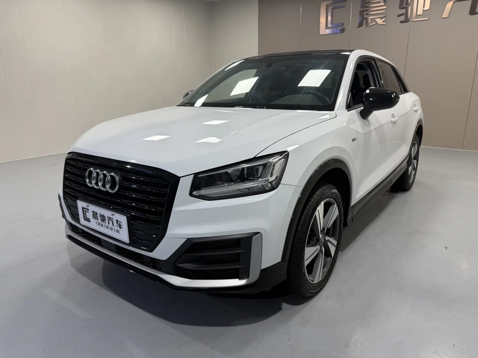 Audi Q2L  из Китая