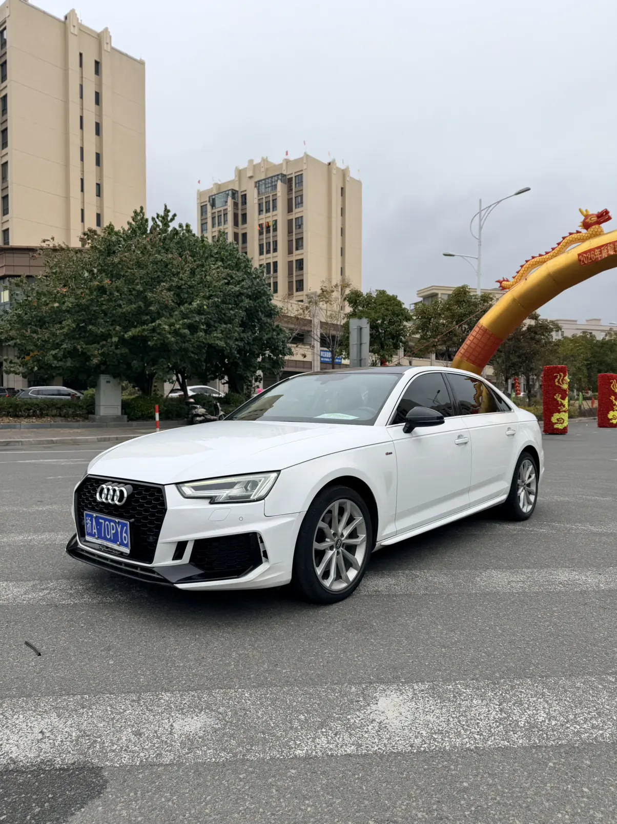 Audi A4L  из Китая