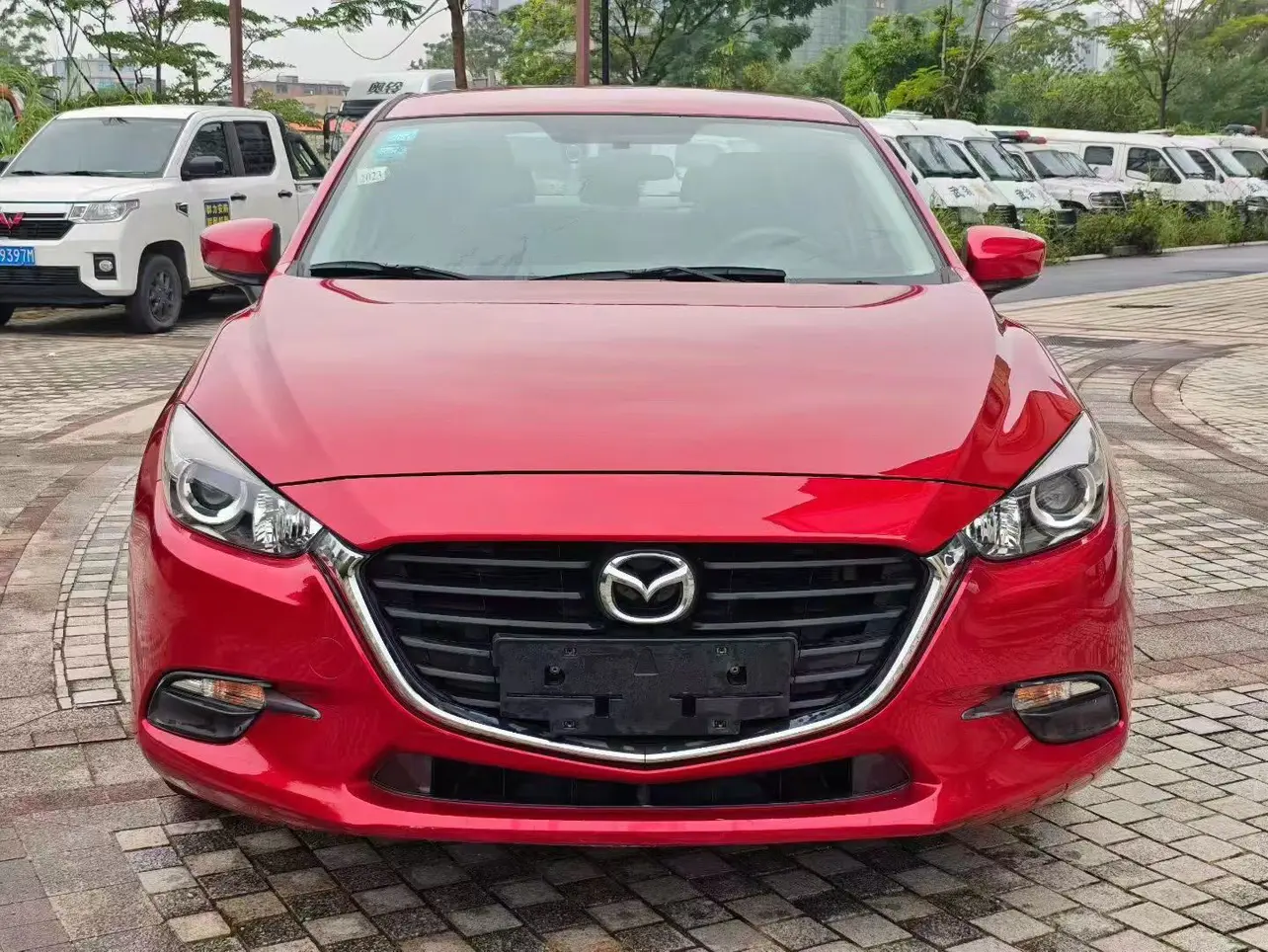 Mazda Axela (Mazda3)  из Китая