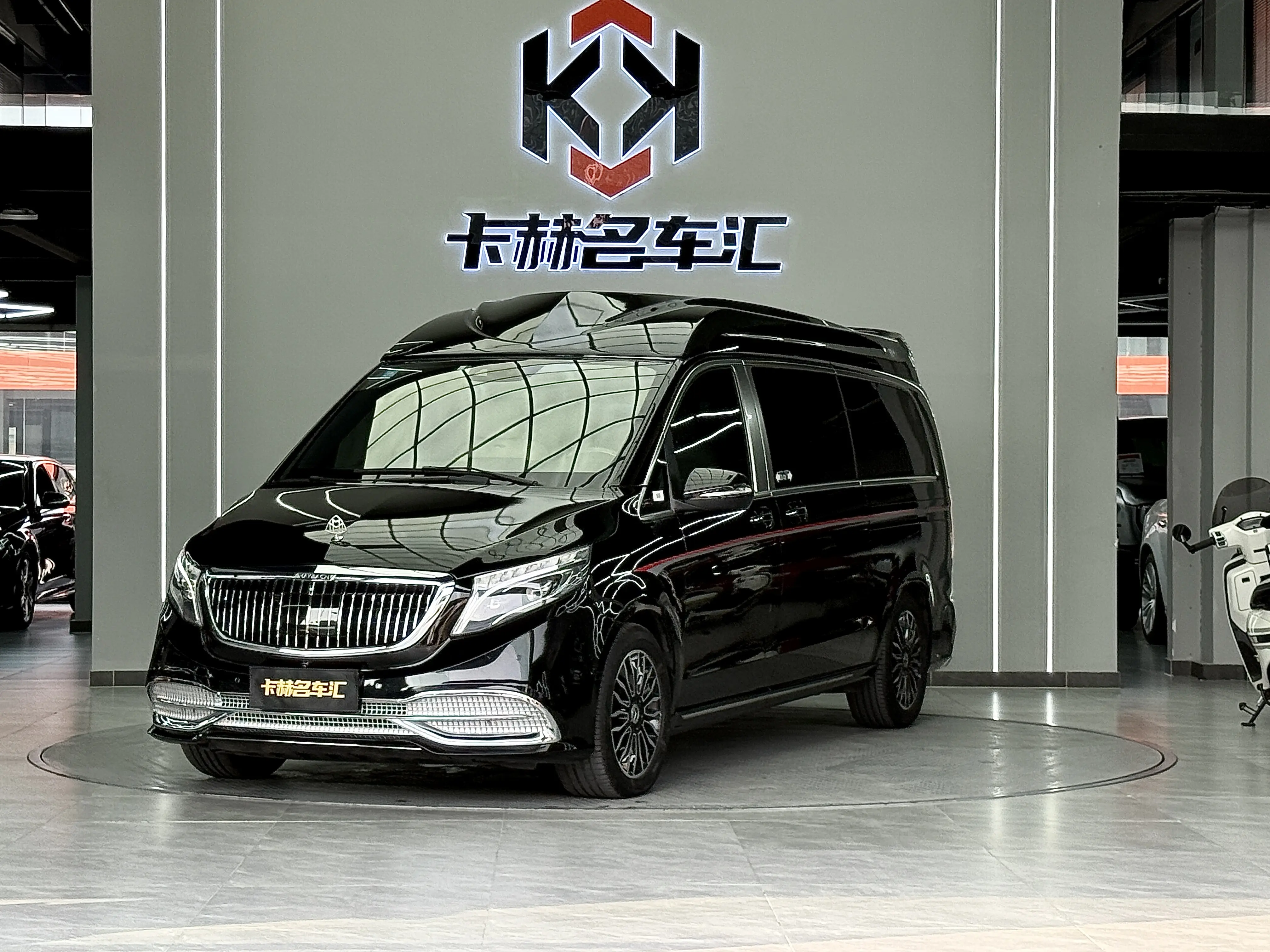 Mercedes-Benz Mercedes Benz V Class  из Китая