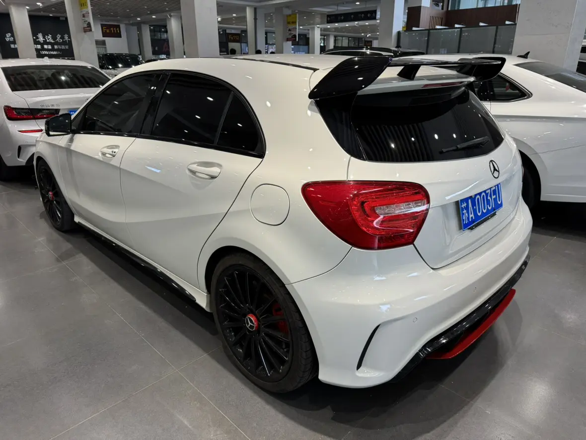 Mercedes-Benz A-Class AMG  из Китая