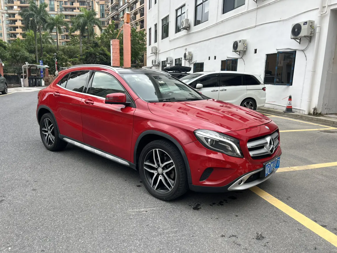 Mercedes-Benz GLA  из Китая