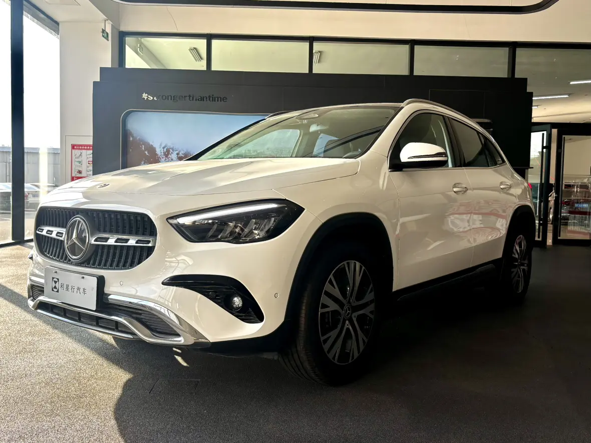 Mercedes-Benz GLA  из Китая