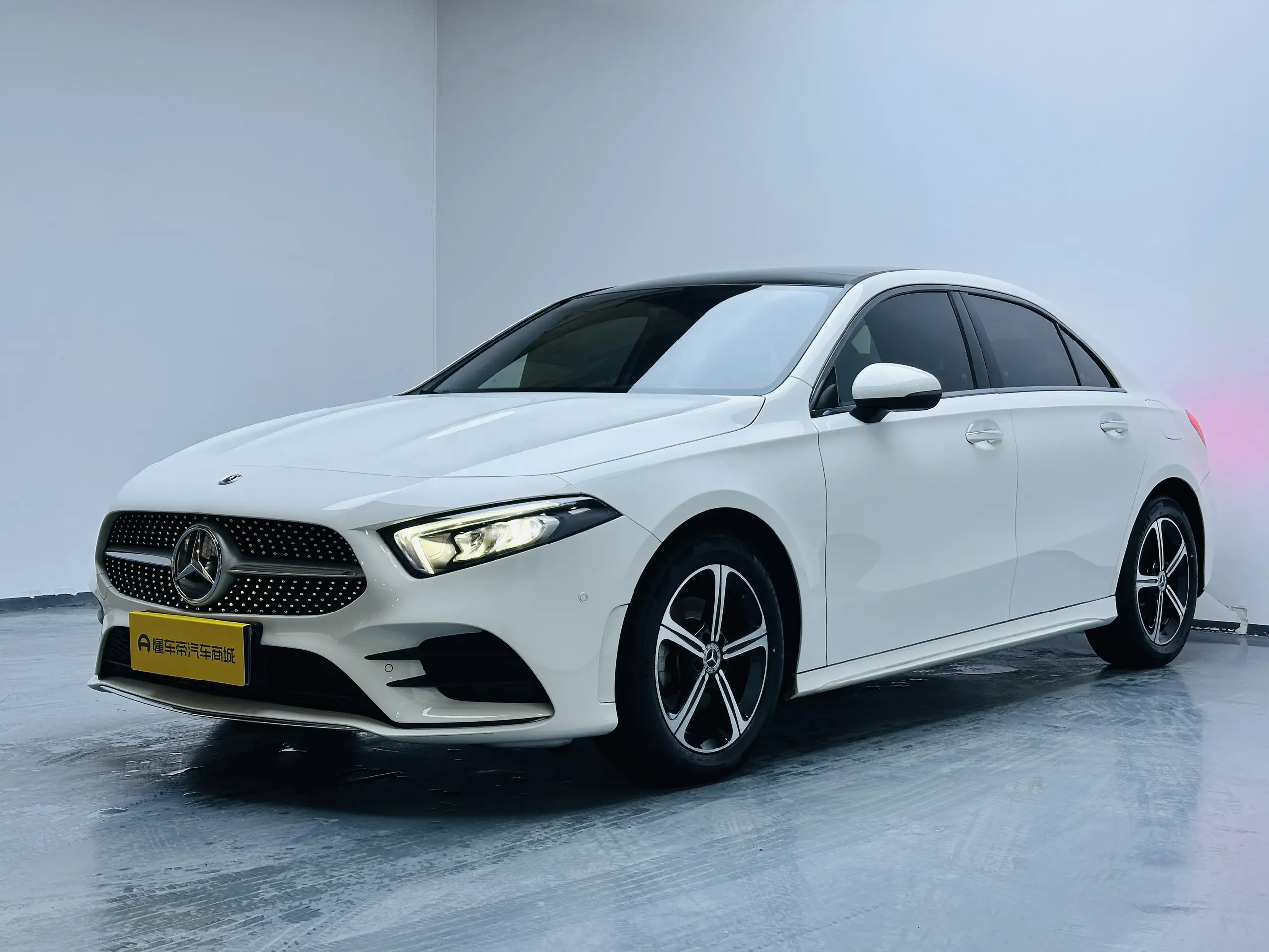 Mercedes-Benz Mercedes Benz A Class  из Китая