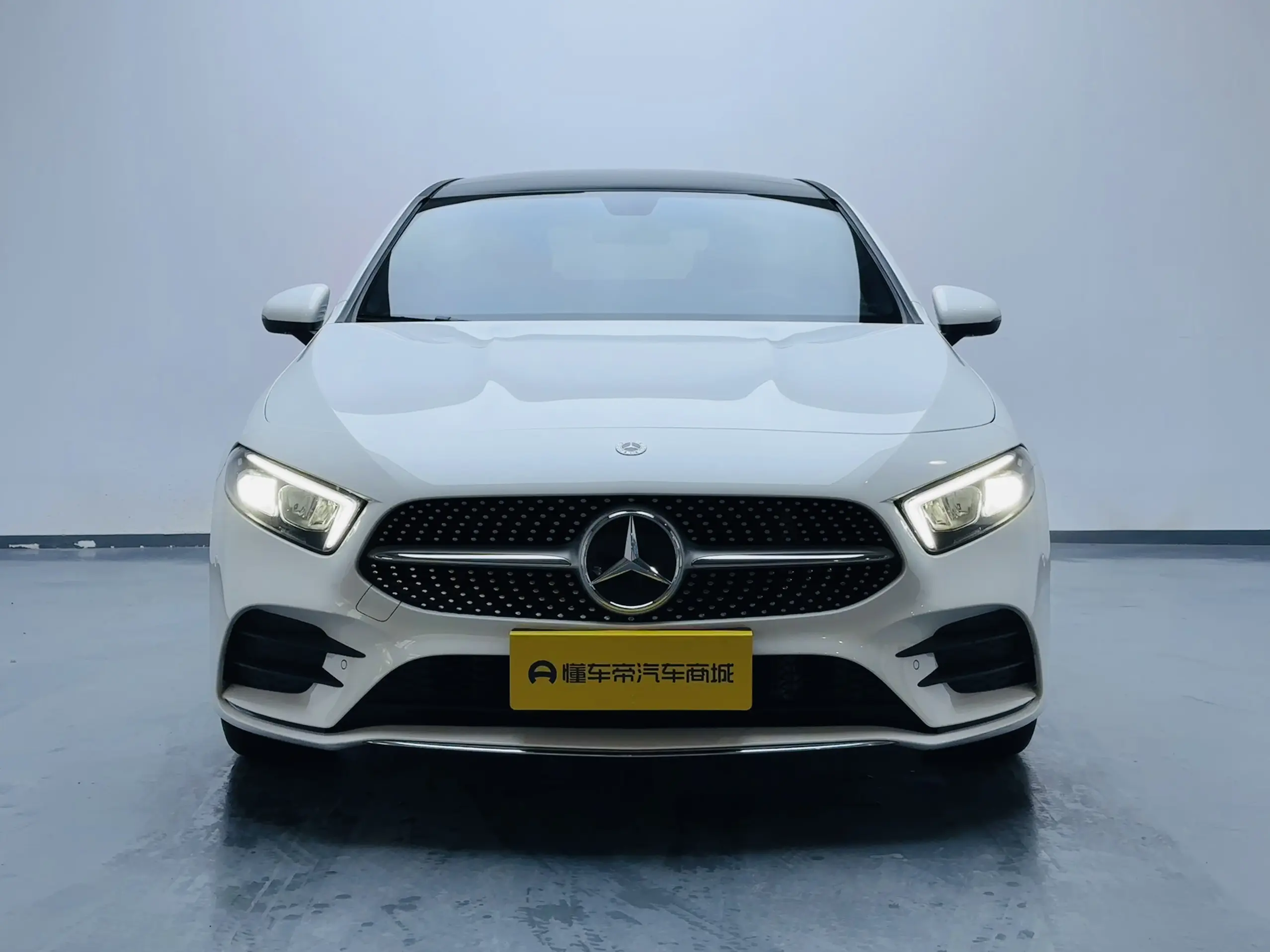 Mercedes-Benz Mercedes Benz A Class  из Китая