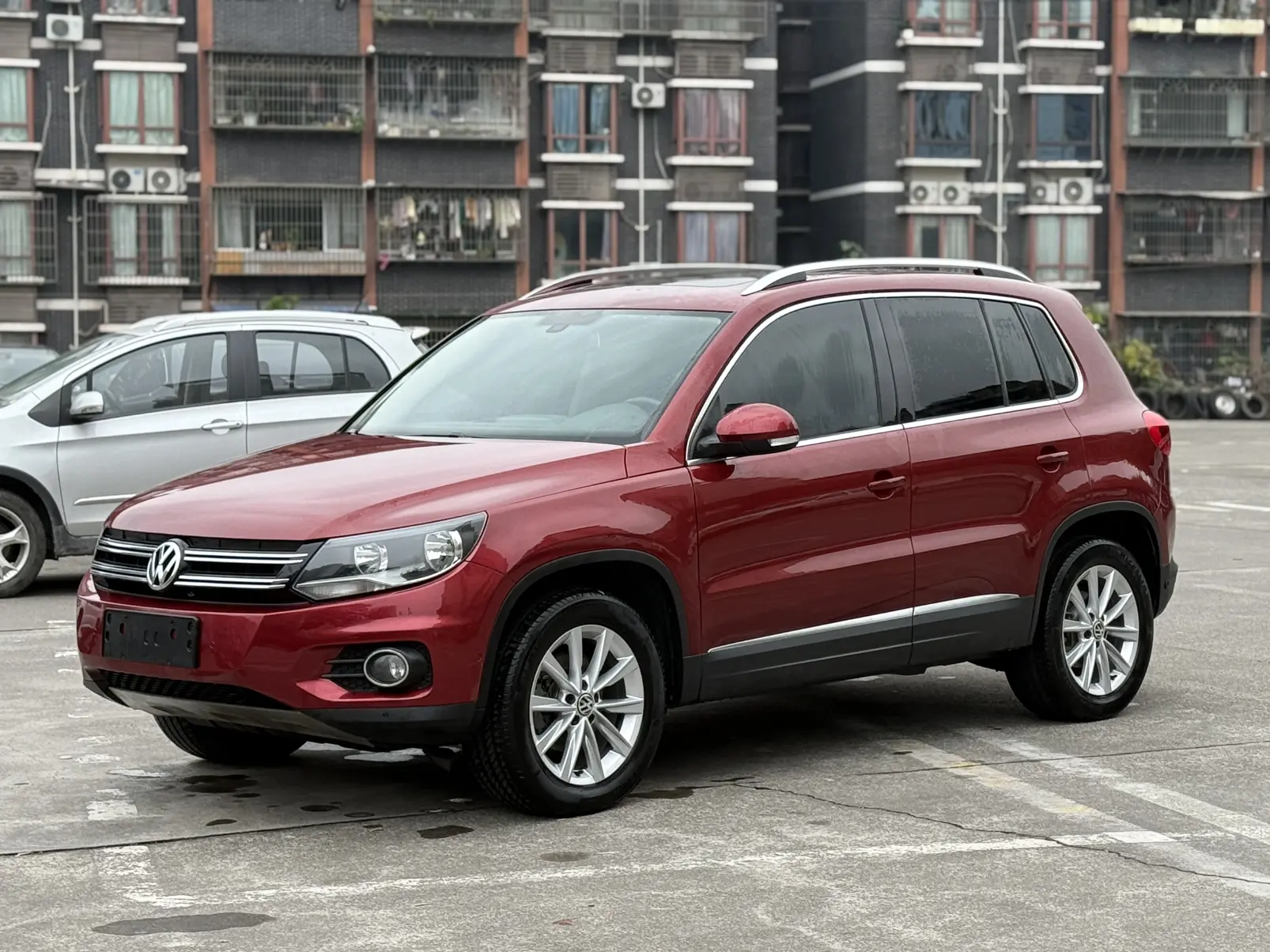 Volkswagen Tiguan  из Китая