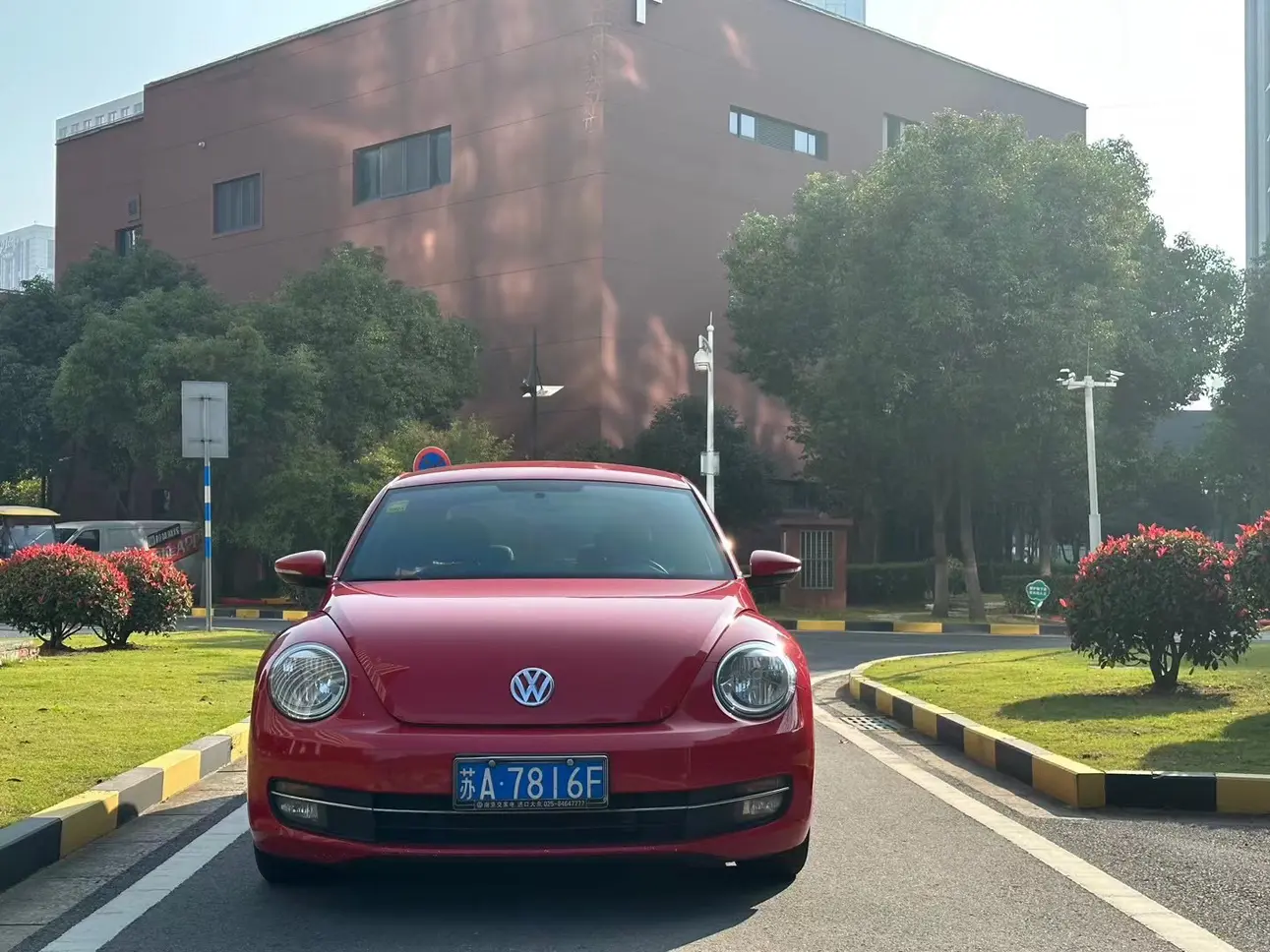 Volkswagen Beetle  из Китая