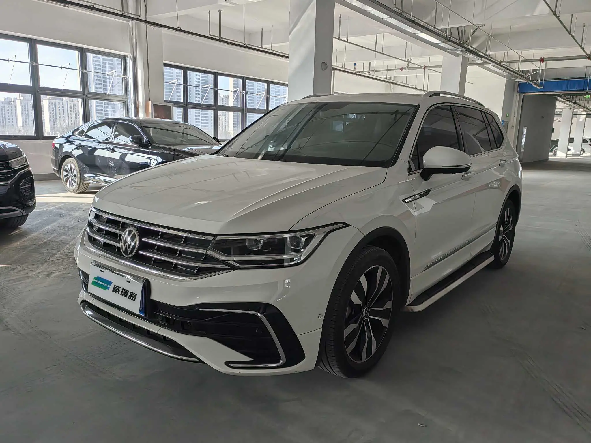 Volkswagen Tiguan L  из Китая