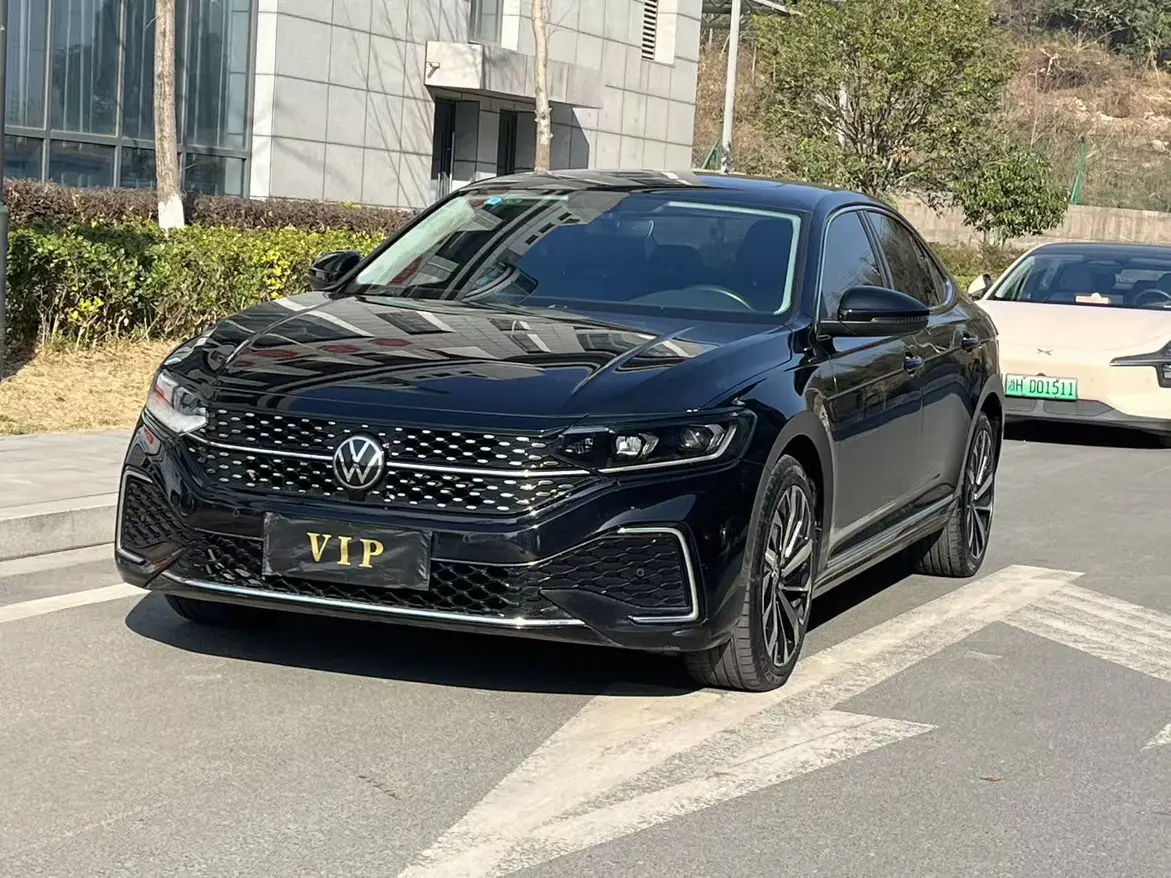 Volkswagen Passat  из Китая