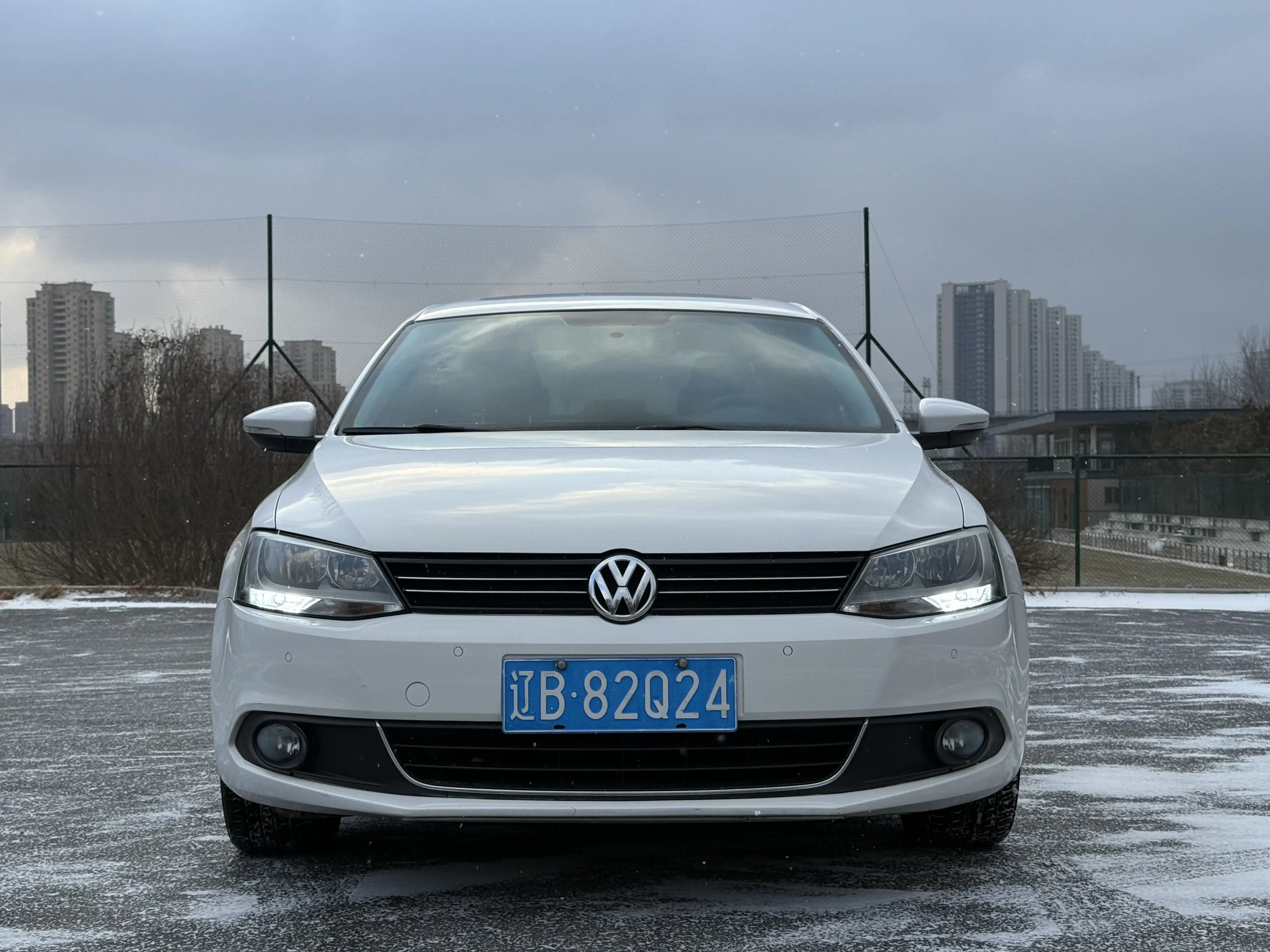 Volkswagen Sagitar  из Китая