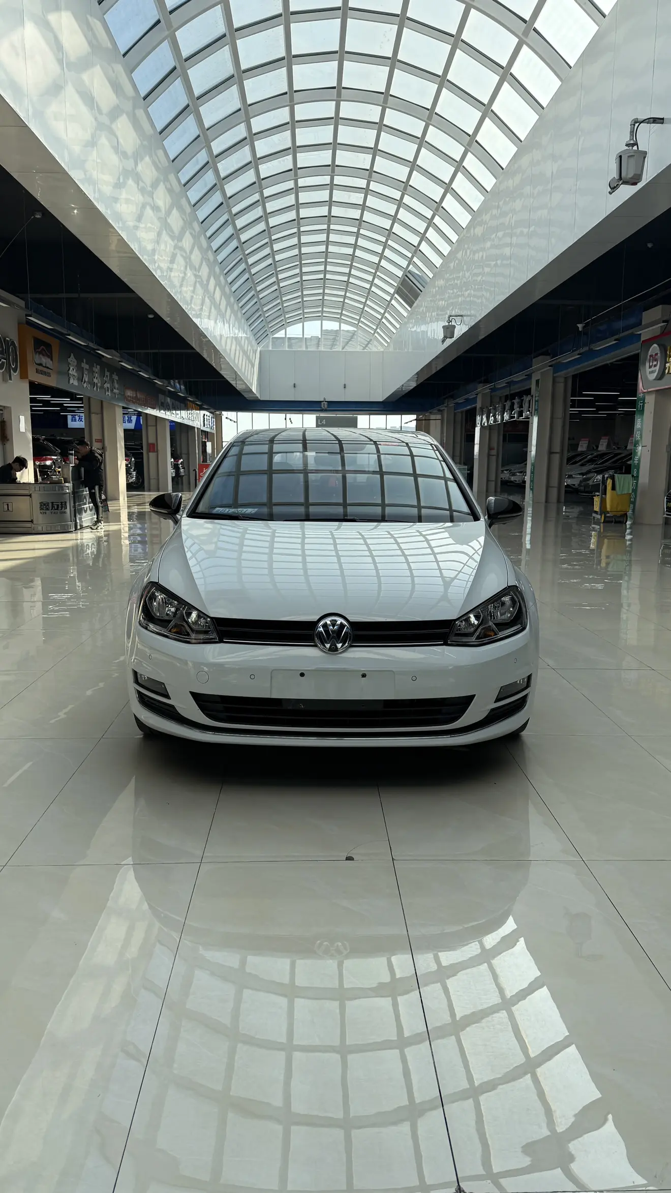 Volkswagen Golf  из Китая