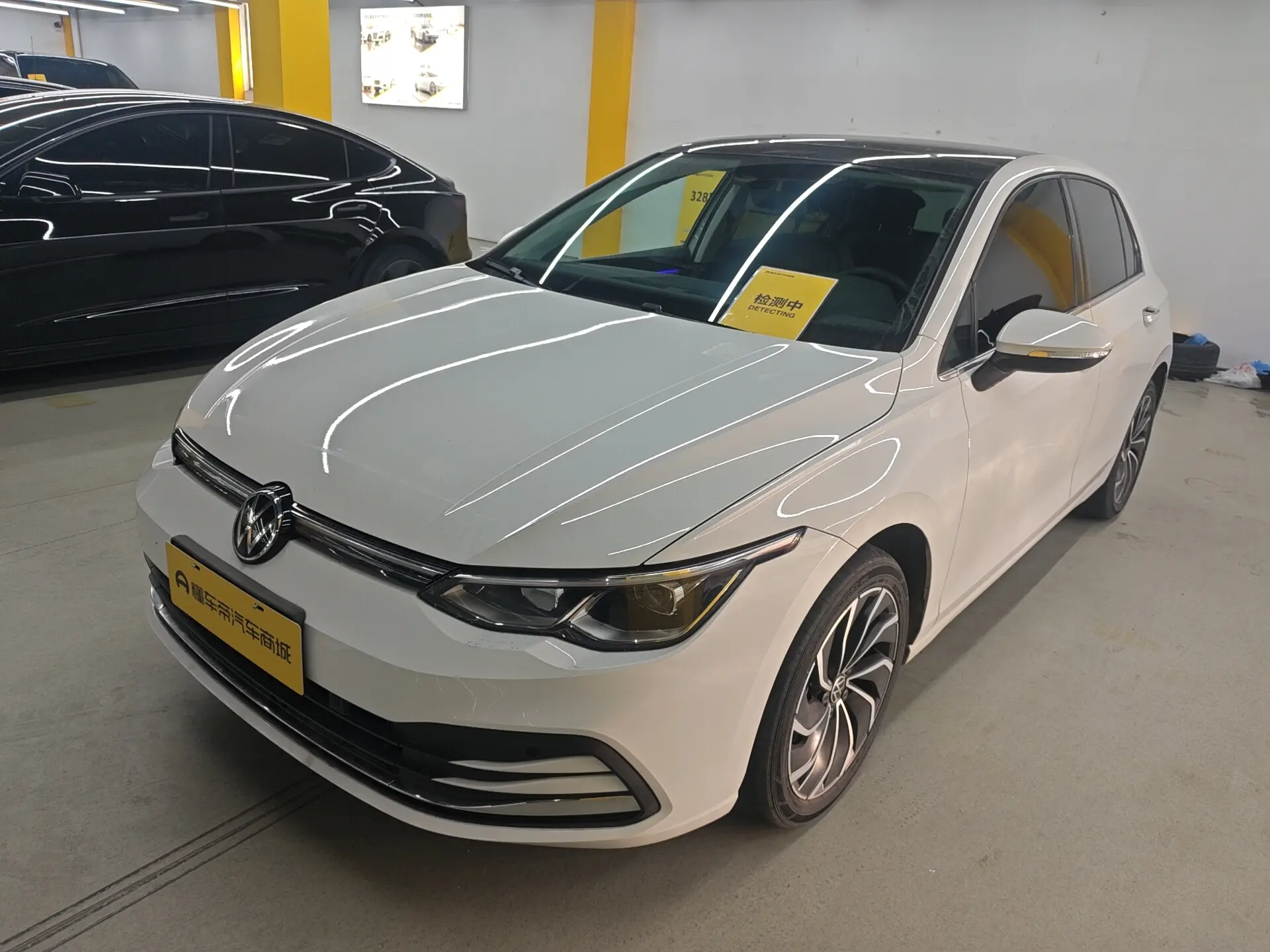 Volkswagen Golf  из Китая