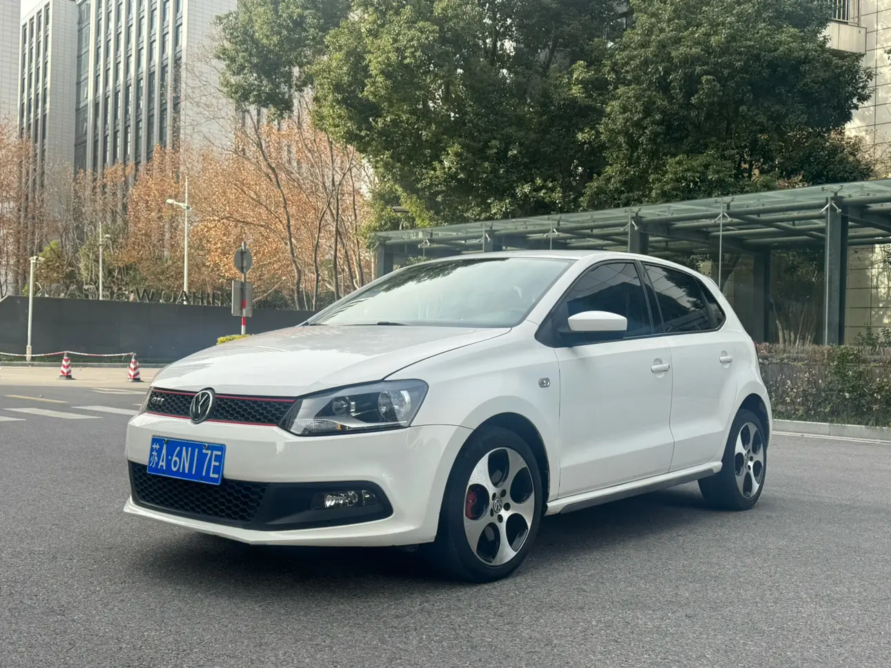 Volkswagen Polo  из Китая