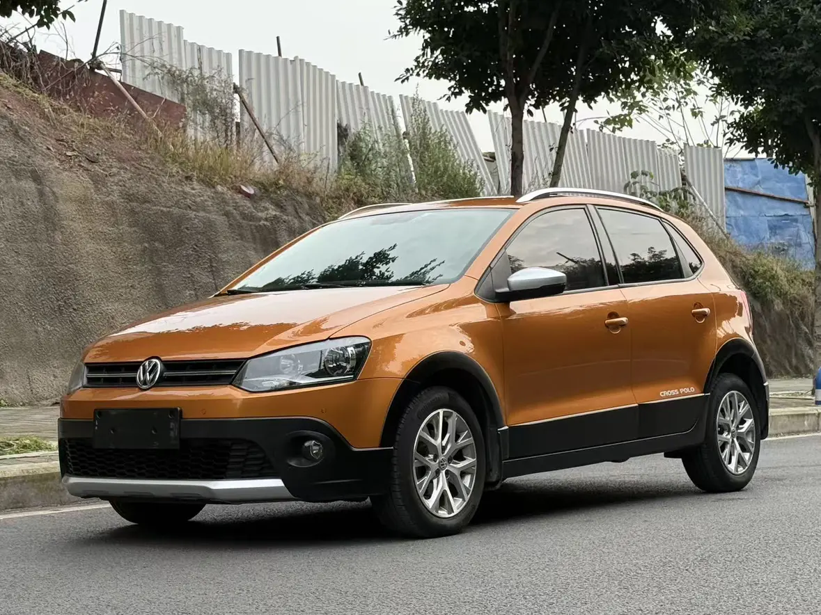 Volkswagen Polo  из Китая