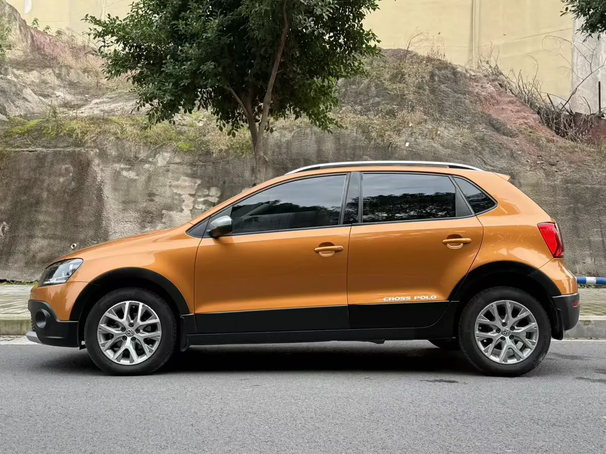 Volkswagen Polo  из Китая