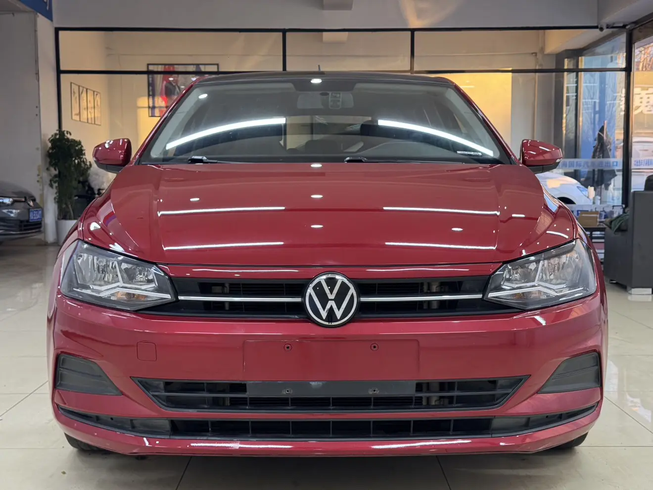 Volkswagen Polo  из Китая