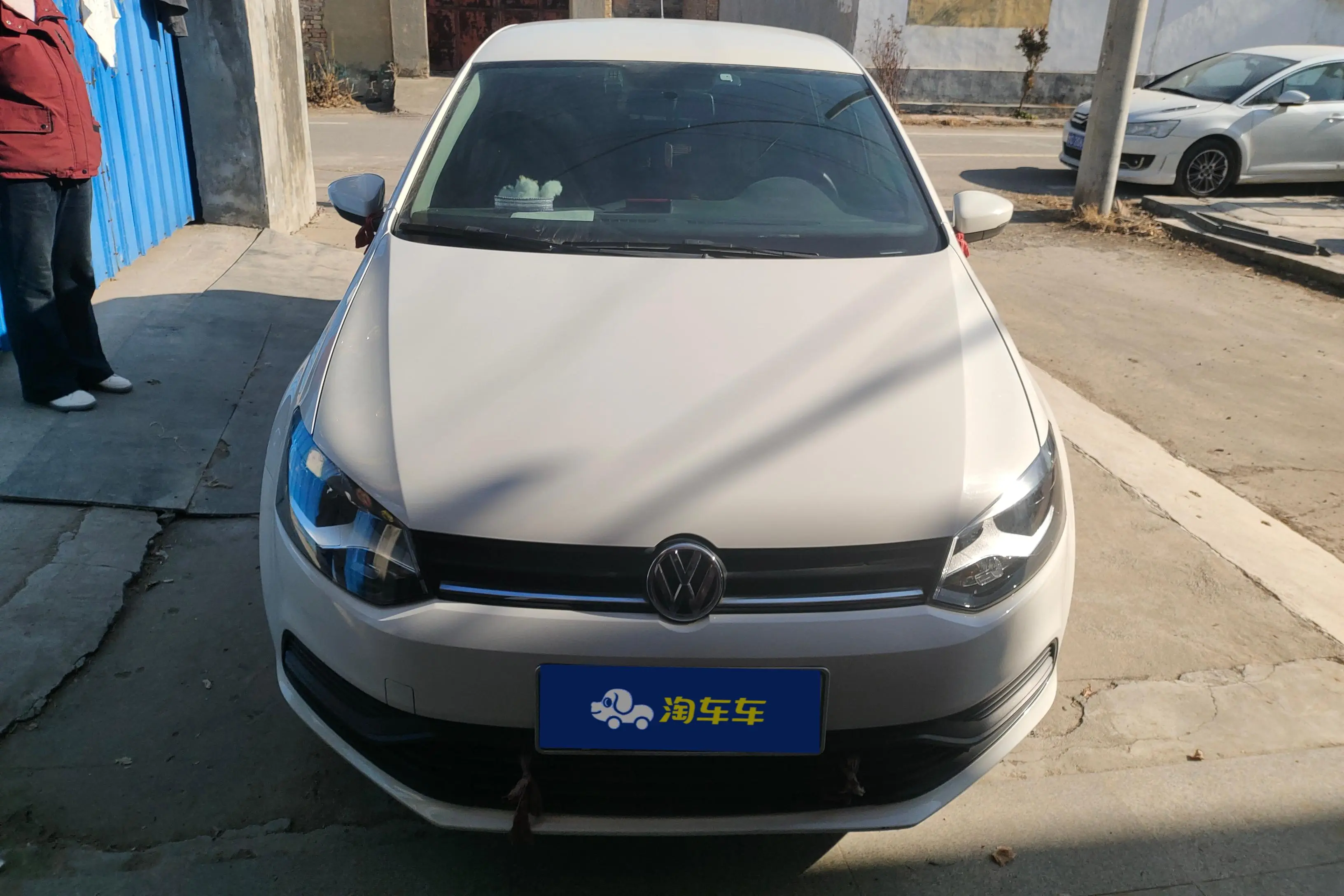 Volkswagen Polo  из Китая