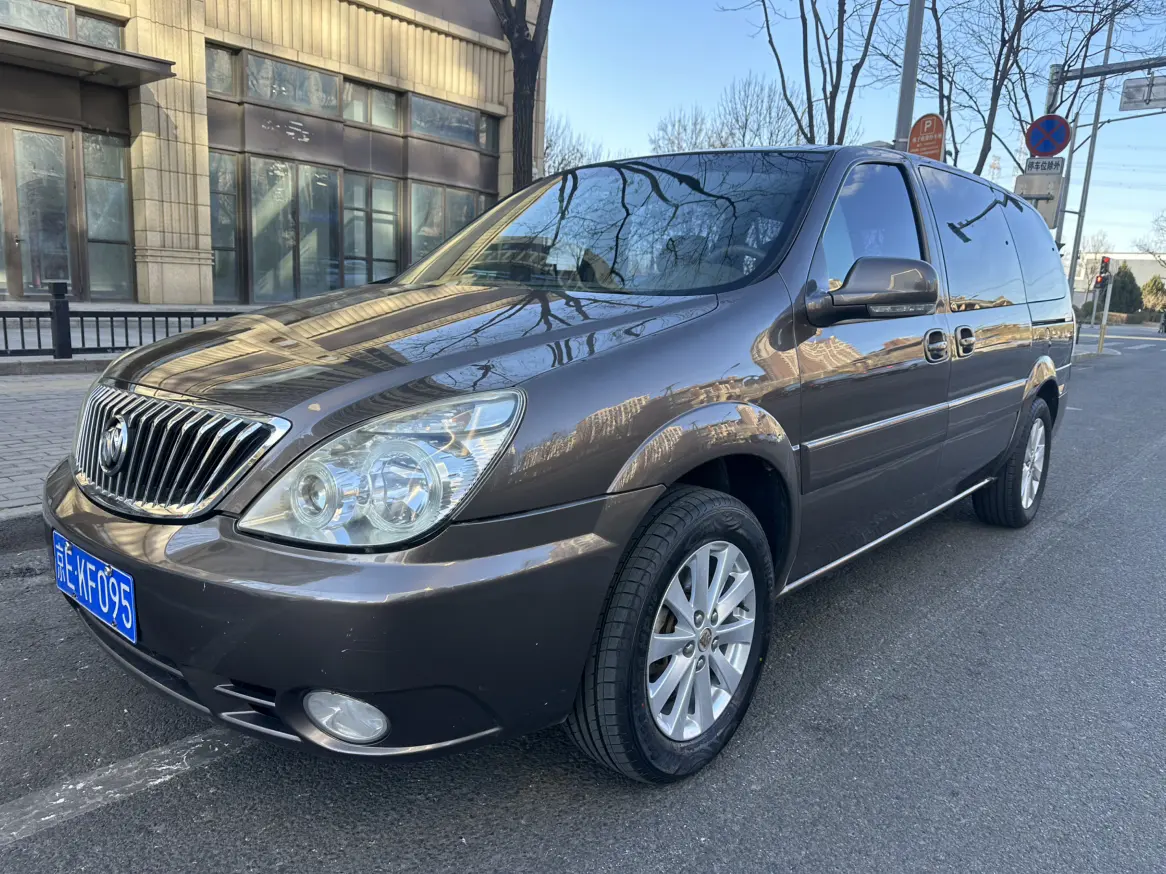 Buick GL8  из Китая