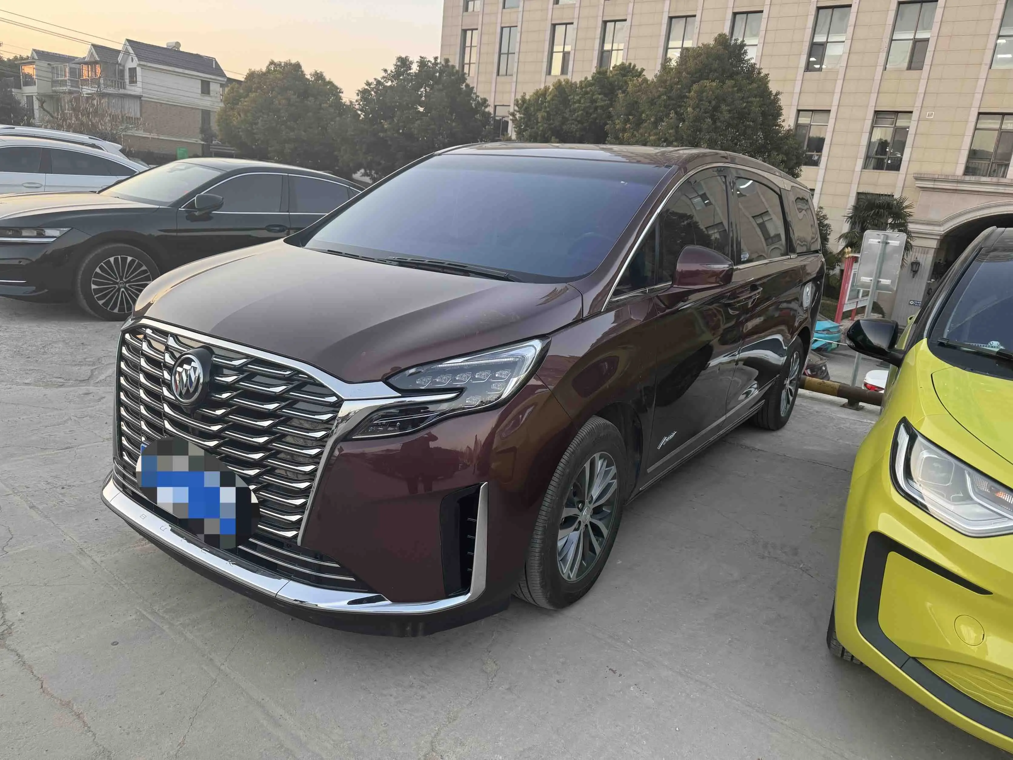 Buick GL8  из Китая