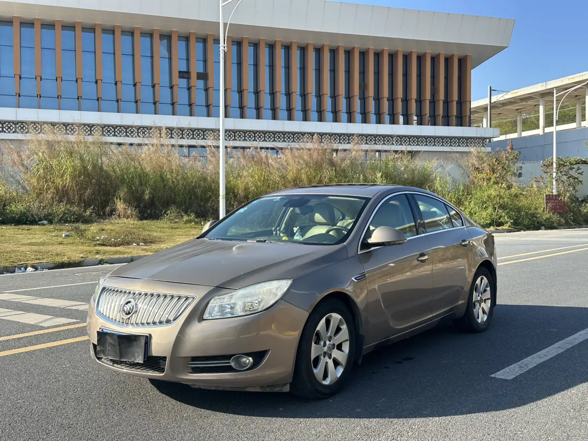 Buick Majesty  из Китая