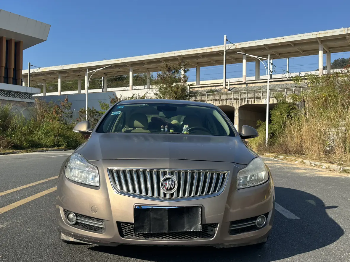 Buick Majesty  из Китая