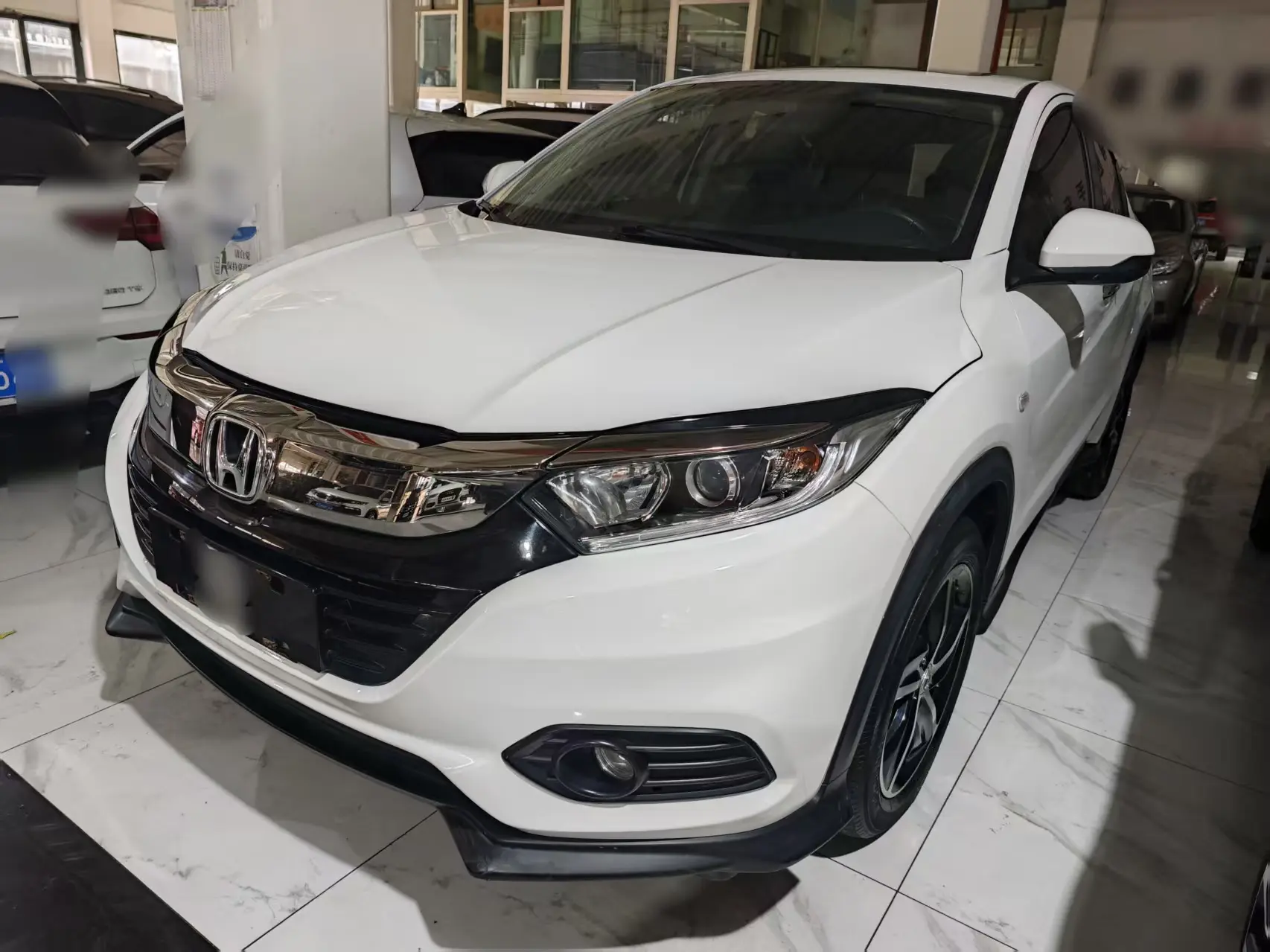 Honda Vezel (Binzhi)  из Китая