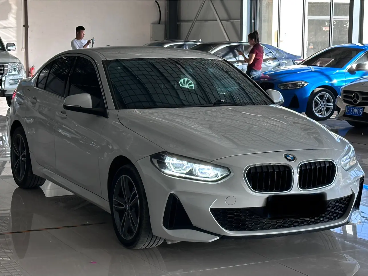 BMW 1 Series  из Китая