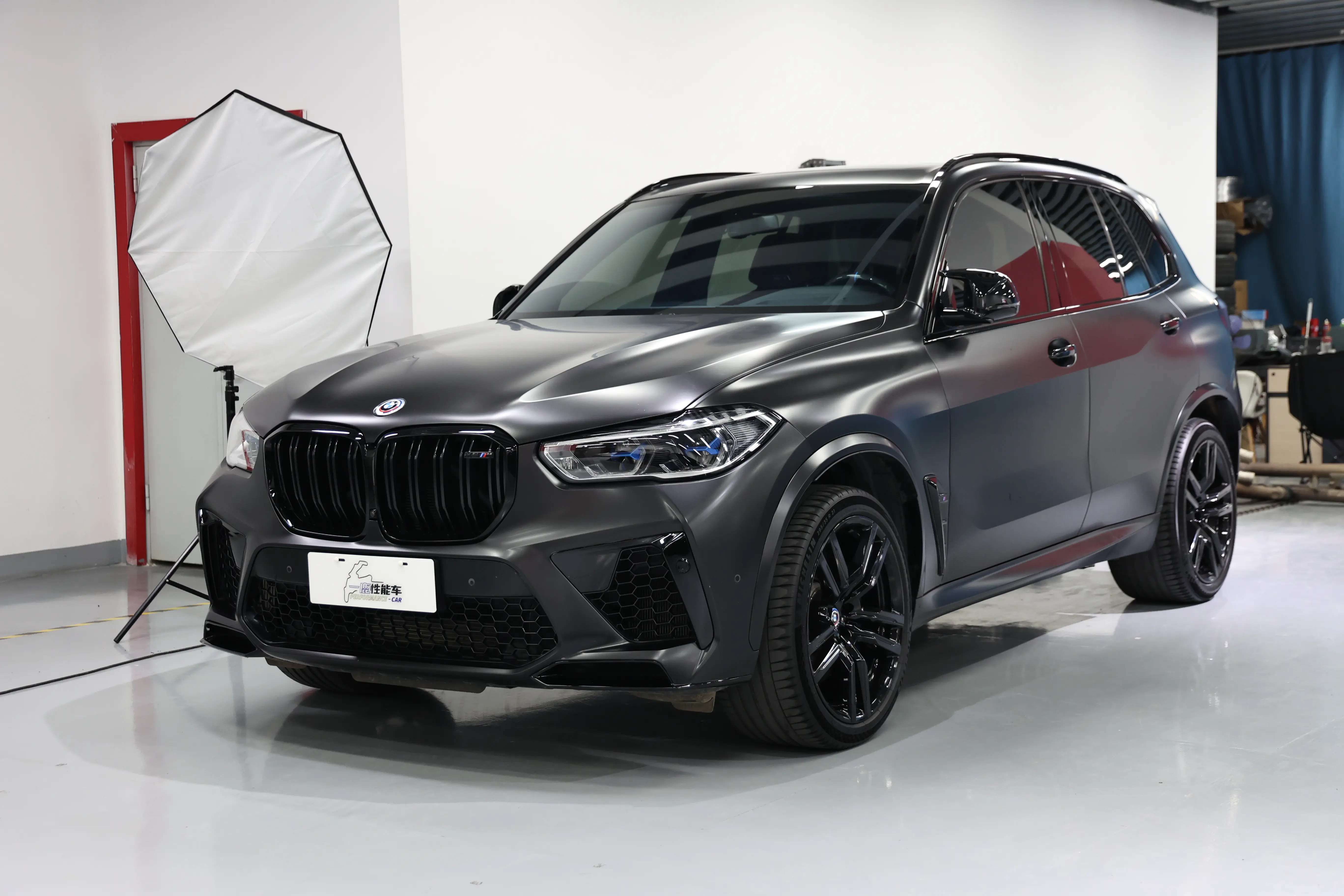 BMW X5M  из Китая
