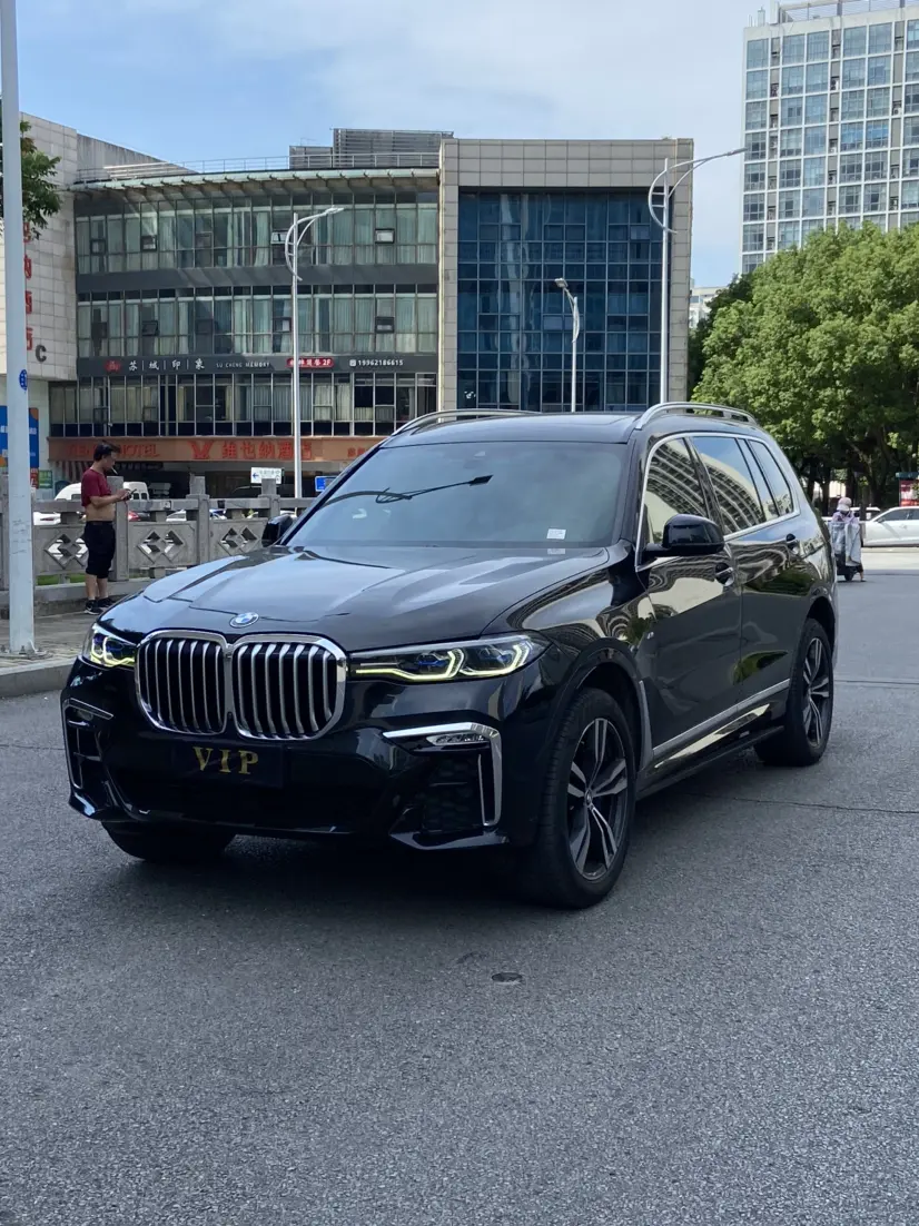 BMW X7  из Китая