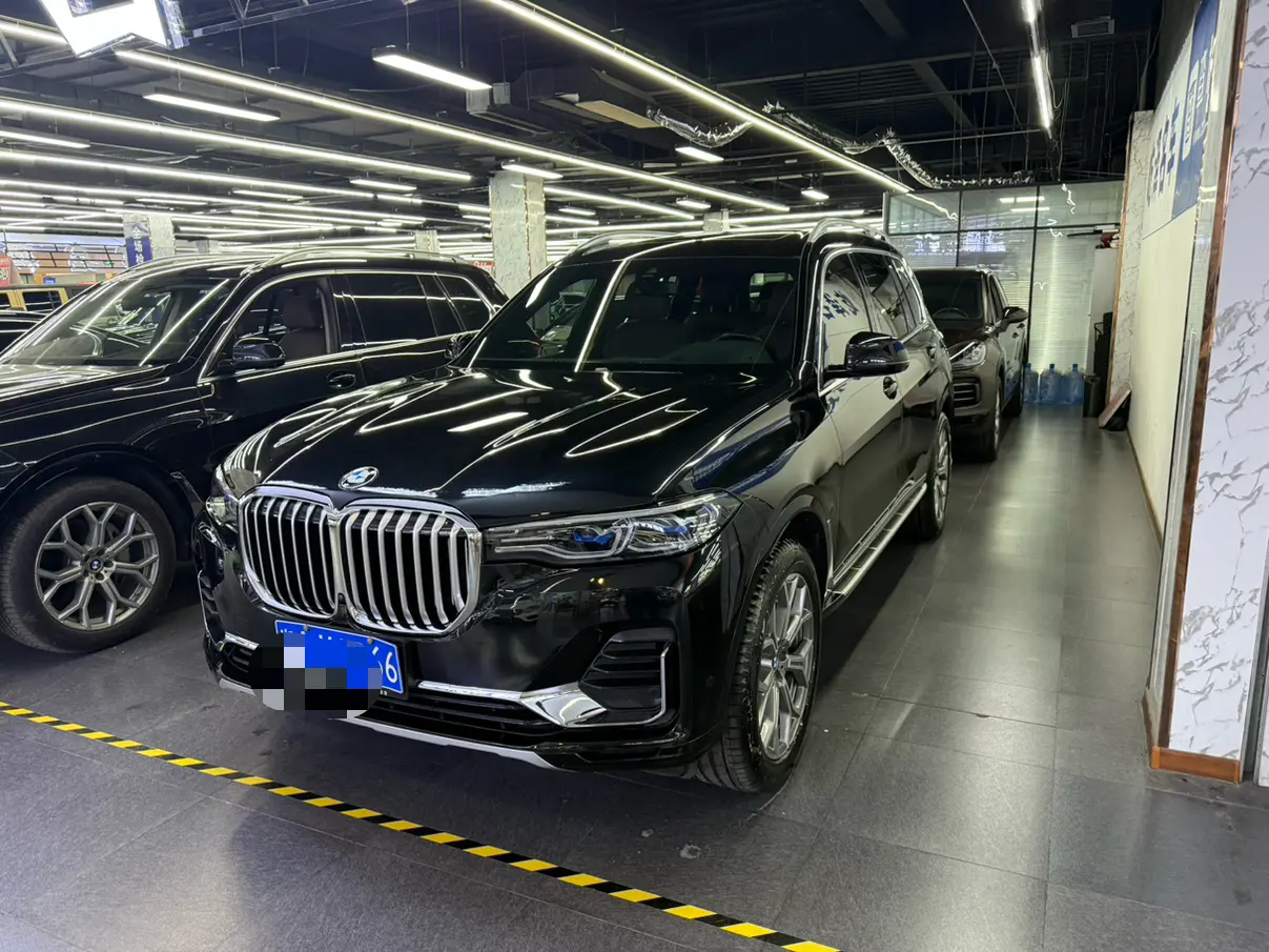 BMW X7  из Китая