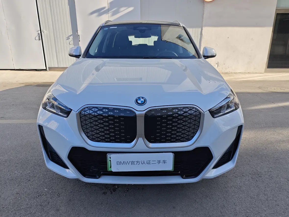 BMW iX1  из Китая