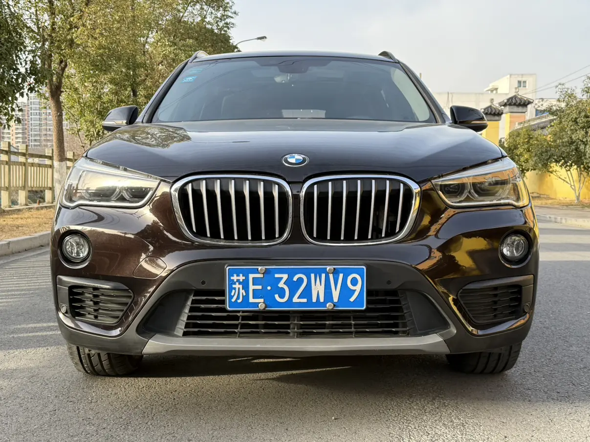 BMW X1  из Китая