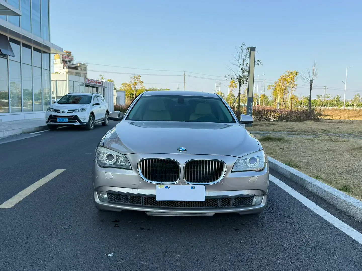 BMW 7 Series  из Китая