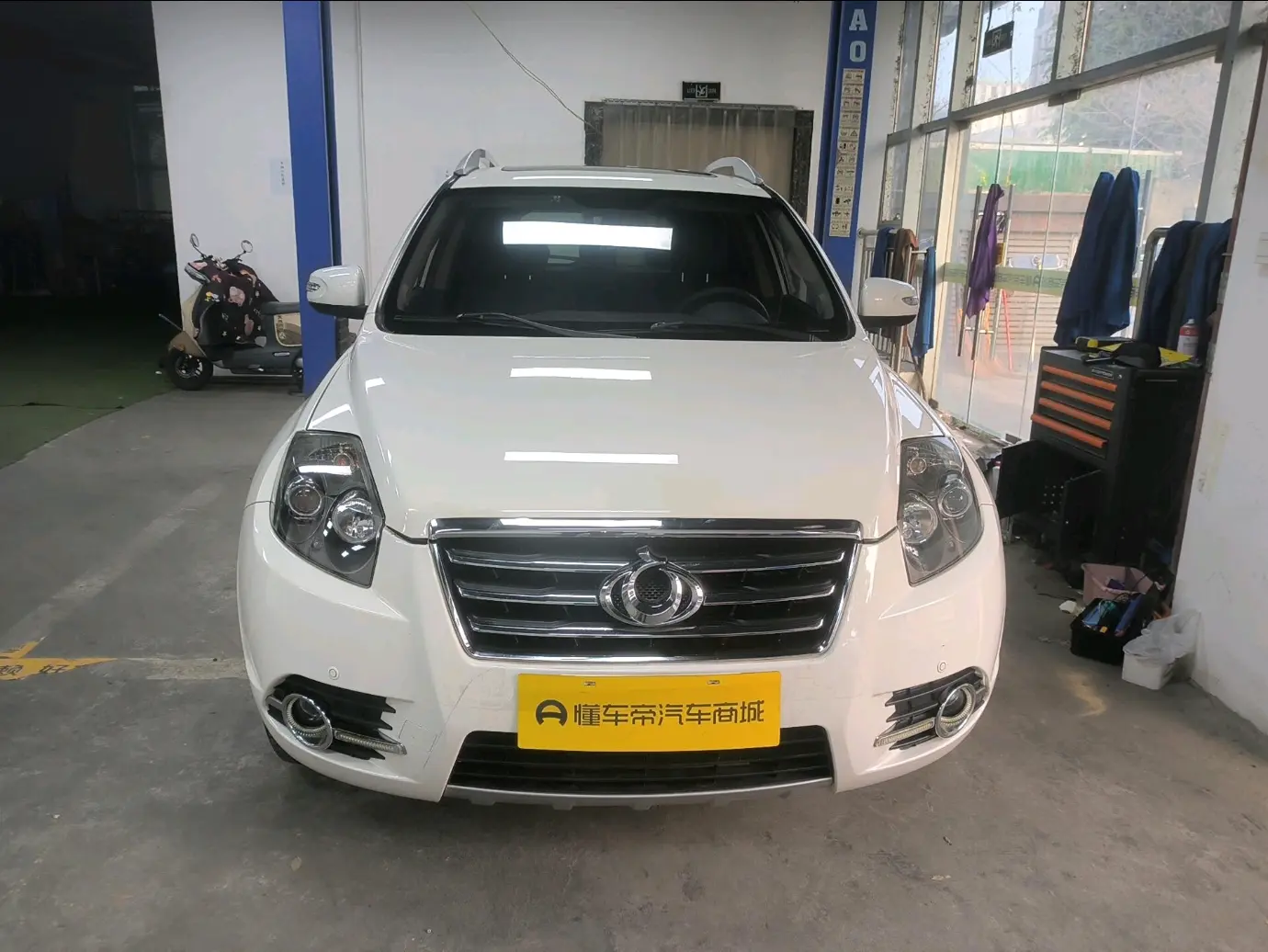 Geely GX7  из Китая